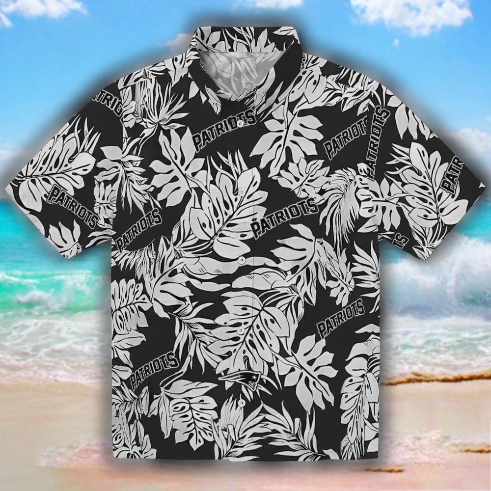 Patriots Monstera Leaf Black Hawaiian Shirt for Fans Patriots Monstera Leaf Black Hawaiian Shirt for Fans